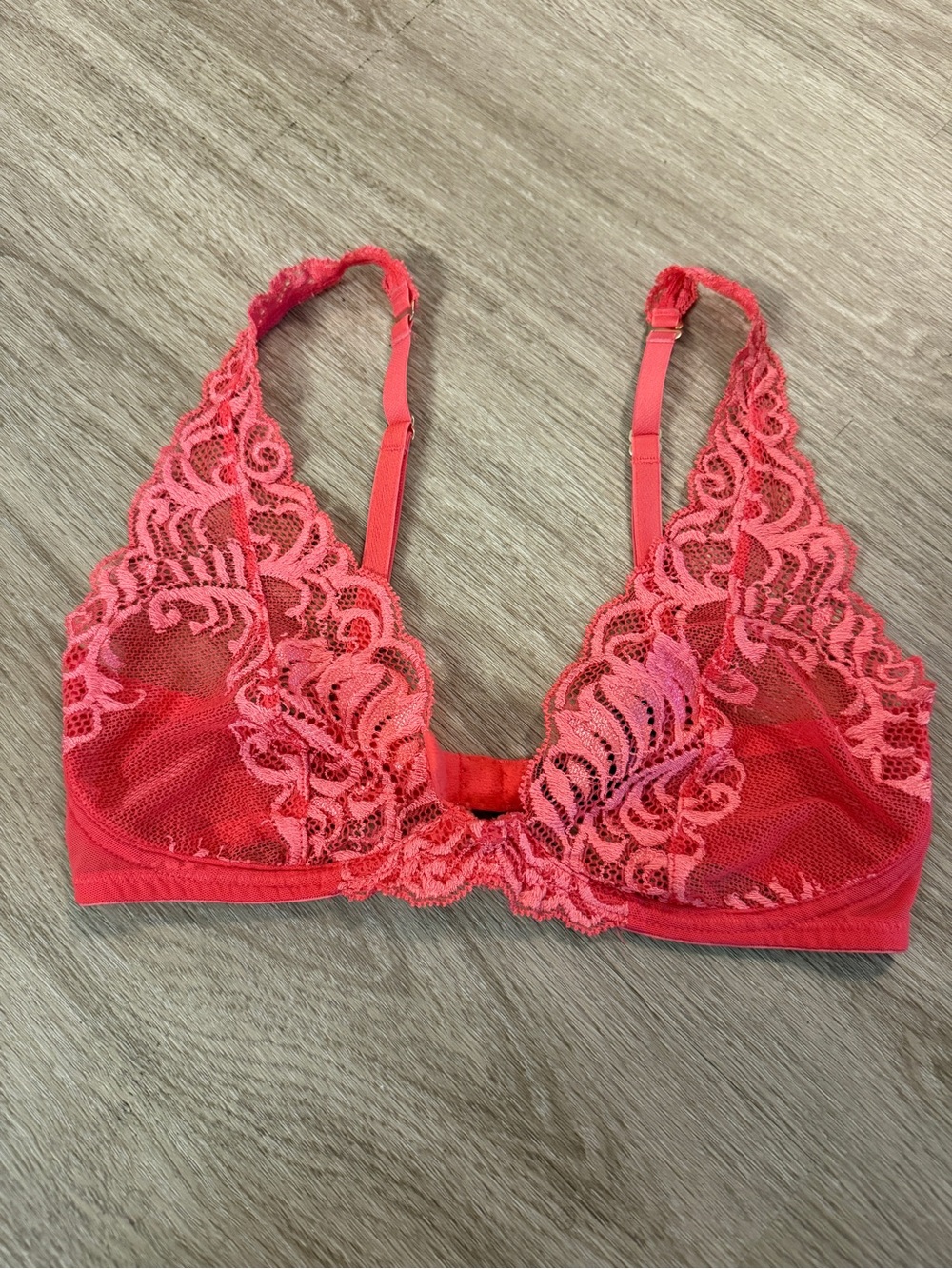 Brand New Natori Lace Bralette Size 32C/D
